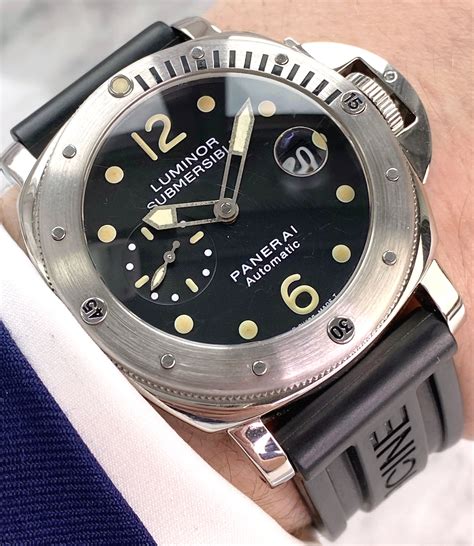 panerai automatic or manual|panerai luminor submersible automatic.